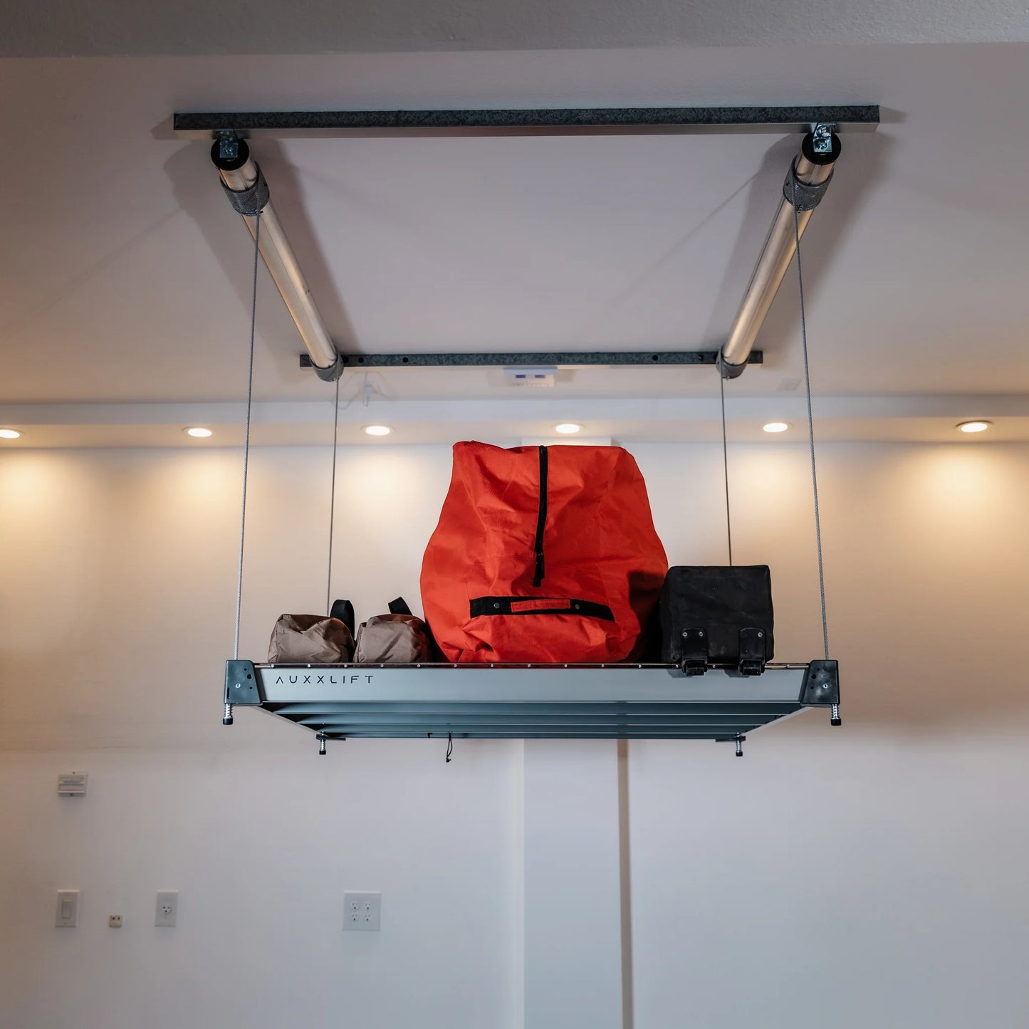 Auxx-Lift Storage Lift