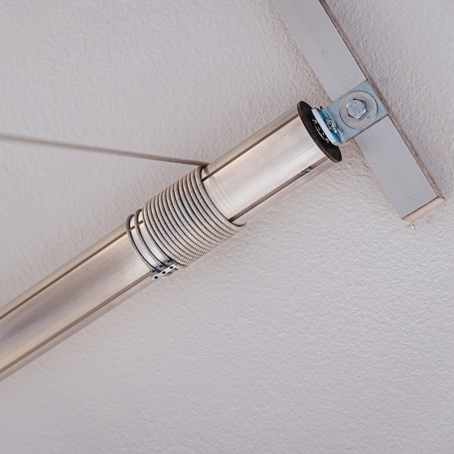 Auxx-Lift Storage Lift